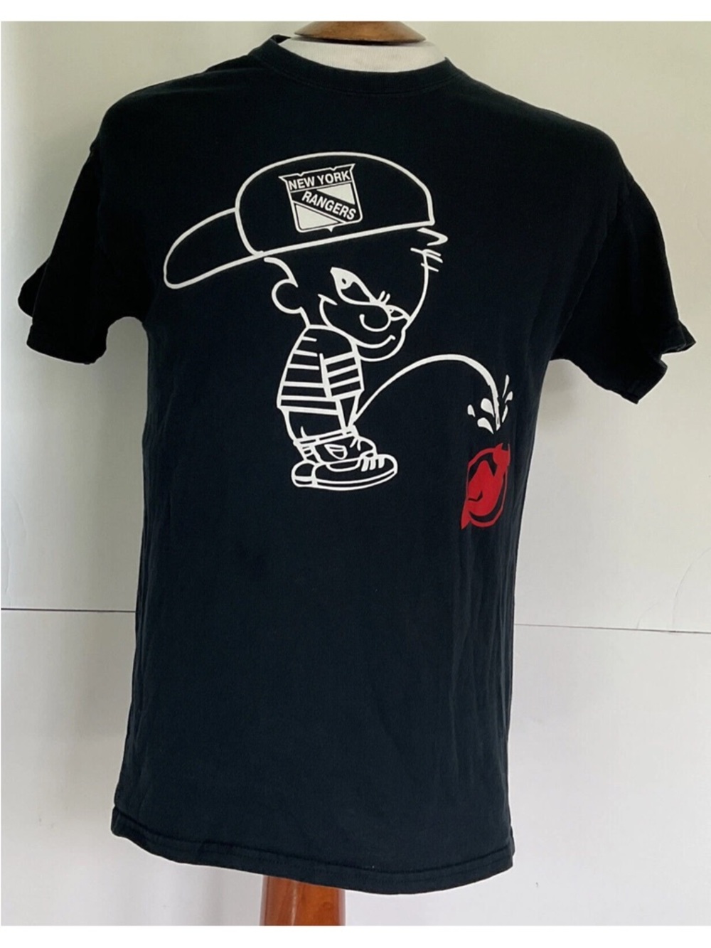 New York Rangers Graphic T-Shirt Size Medium